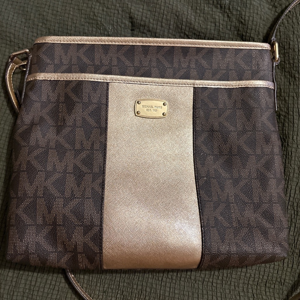 MK cross body